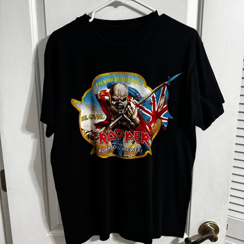 Iron Maiden "Trooper Beer" T-Shirt Large Black